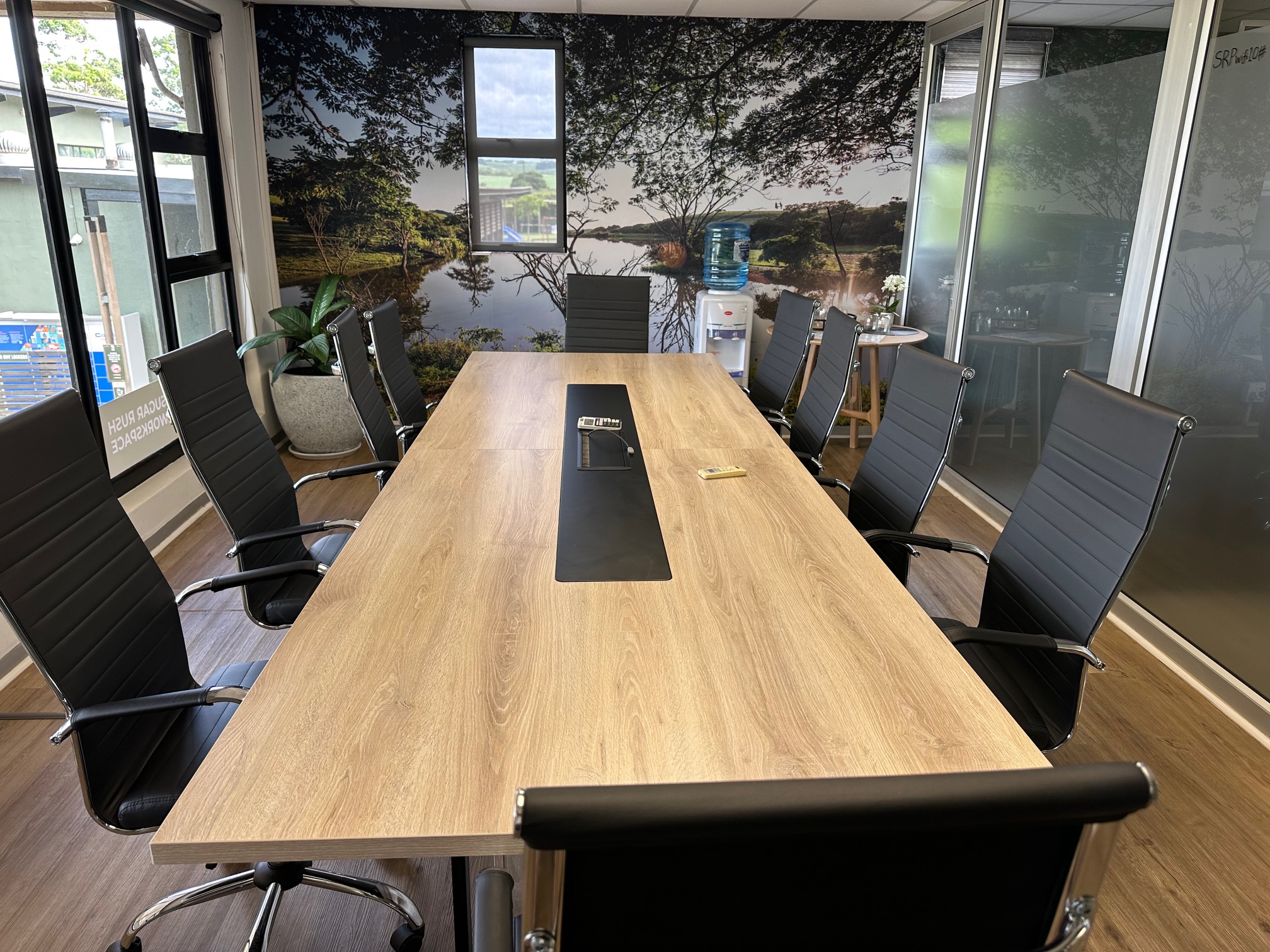 Book the Sugar Rush Park Boardroom - Image 4